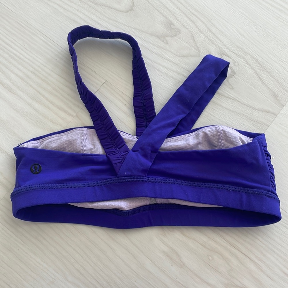 Lululemon sport bra